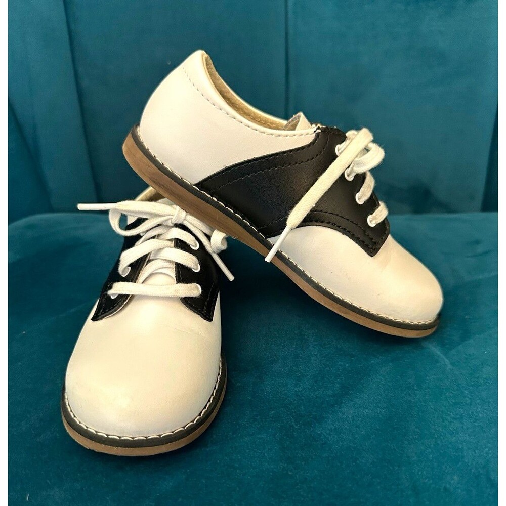 Footmates Saddle Oxford Kids Dress Shoes White/Black Leather Lace Up Size 11 M